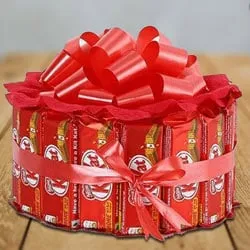 Exceptional Round Shape Kitkat Arragement to Cooch behar