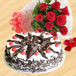 Exotic Red Color Roses Hand Bunch with Black Forest Cake to Howrah Exotic Red Color Roses Hand Bunch with Black Forest Cake to Howrah
