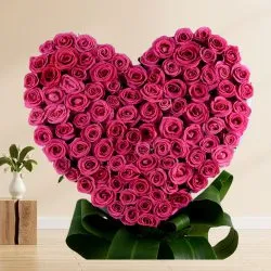 Exquisite Heart Shape Bouquet of Pink Roses to Cooch behar Exquisite Heart Shape Bouquet of Pink Roses to Cooch behar