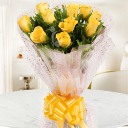 Unique Royal Treatment Ten Yellow Roses Bouquet to Jalpaiguri Unique Royal Treatment Ten Yellow Roses Bouquet to Jalpaiguri