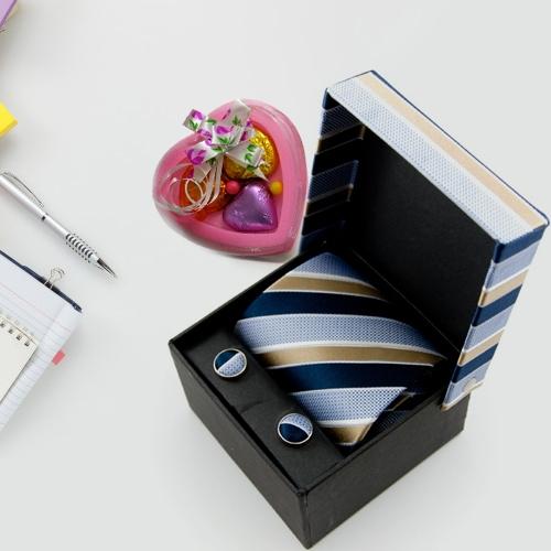Comforting Set of Tie and Cufflink with 1 Golden Rose and 3 pcs Heart Homemade Chocolate Comforting Set of Tie and Cufflink with 1 Golden Rose and 3 pcs Heart Homemade Chocolate