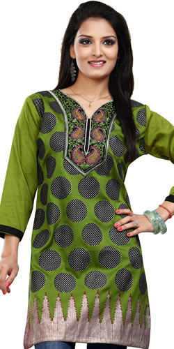 Fashionable Crepe Silk Printed Kurti (Green) Fashionable Crepe Silk Printed Kurti (Green)