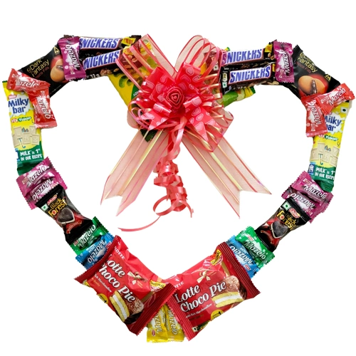 Tempting Chocolate Heart Wreath Tempting Chocolate Heart Wreath