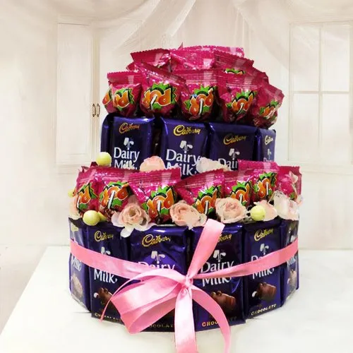 Lollipop N Cadbury Dairy Milk Chocolates Arrangement