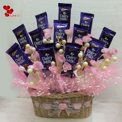 Gift Online Basket of Chocolates Gift Online Basket of Chocolates