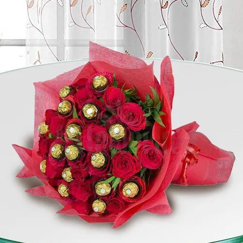 Wonderful Bouquet of Ferrero Rocher Chocolate with Roses