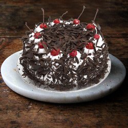 Moist 4.4 Lbs Black Forest Cake from 3/4 Star Bakery Moist 4.4 Lbs Black Forest Cake from 3/4 Star Bakery