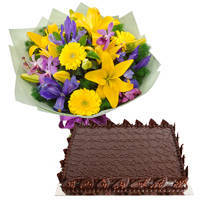 Garnished Chocos Cake with Mixed Flower Hand Bunch Garnished Chocos Cake with Mixed Flower Hand Bunch