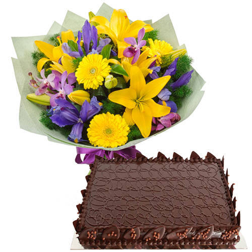 Online Order Chocolate Cake with Mixed Flowers Bunch Online Order Chocolate Cake with Mixed Flowers Bunch