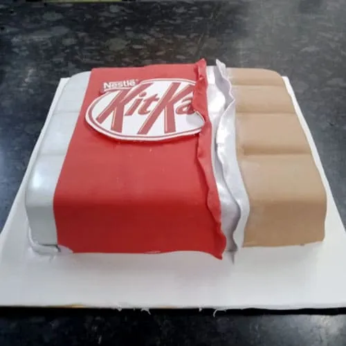 Send Scrumptious Kitkat Cake