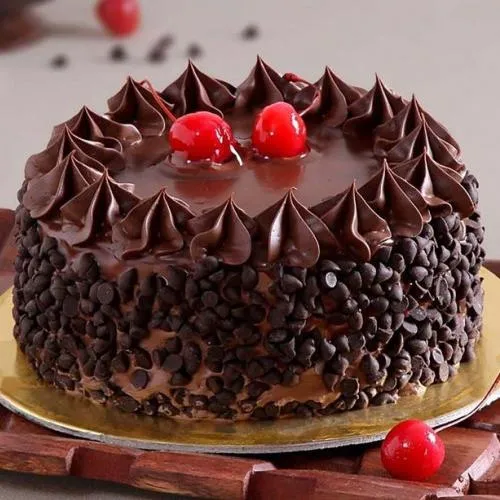 Amazing Dark Chocochips Cake