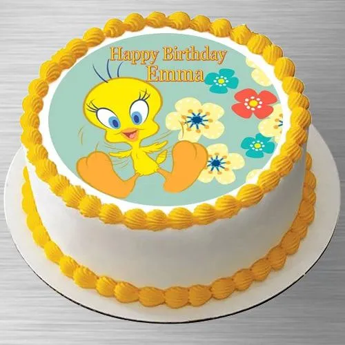 Satisfying Tweety Photo Cake for Birthday