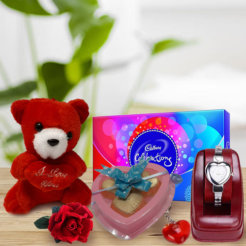 Trendy and Stylish Gifts Hamper Trendy and Stylish Gifts Hamper
