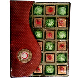 Lip-Smacking Home Made Assorted Chocolates Pack of Crackle N Butterscotch Lip-Smacking Home Made Assorted Chocolates Pack of Crackle N Butterscotch