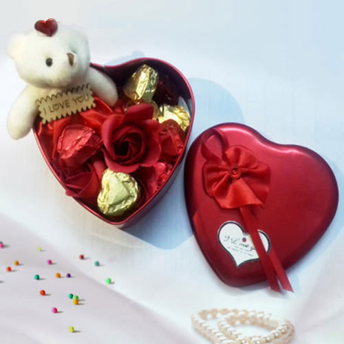 Classic V-Day Gift of Roses with Teddy and Assorted Handmade Chocolates Classic V-Day Gift of Roses with Teddy and Assorted Handmade Chocolates
