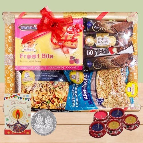 Divine Treat Hamper of Chocolates N Snacks for Diwali Divine Treat Hamper of Chocolates N Snacks for Diwali