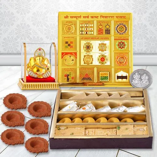 Exclusive Vighnesh Idol n Sarva Kashta Nivaran Yantra Combo