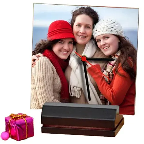 Charismatic Personalized Wooden Photo Frame with Clock for Christmas