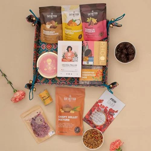 Special Patola Art Gift Hamper for New Moms