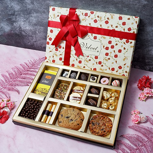 Special Mothers Day Chocolaty Affair Hamper