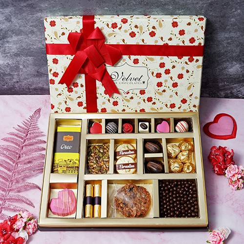 Marvelous Mothers Day Special Chocolate Assortment Treat Box