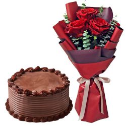 Passionate 3 Red Roses with 1/2 Kg Chocolate Cake Passionate 3 Red Roses with 1/2 Kg Chocolate Cake