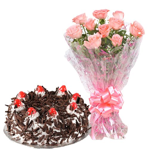 Finest Cake with Dazzling Pink Roses Bouquet Finest Cake with Dazzling Pink Roses Bouquet