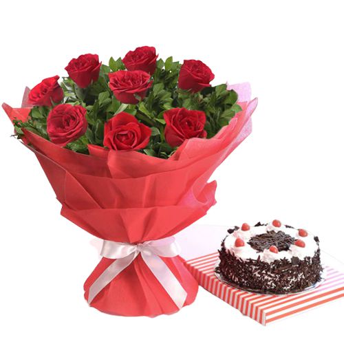 Order Black Forest Cake with Red Roses Bouquet Online Order Black Forest Cake with Red Roses Bouquet Online