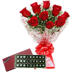 Eye-Catching Combo of I Love You Chocolate N Red Roses Bouquet Eye-Catching Combo of I Love You Chocolate N Red Roses Bouquet