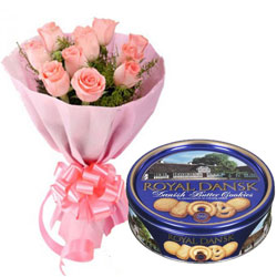 Bite-Size Danish Butter Cookies with Pink Roses Bouquet Bite-Size Danish Butter Cookies with Pink Roses Bouquet