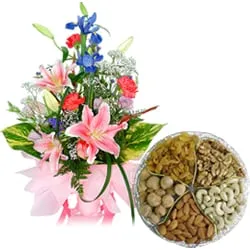 Online Seasonal Flowers Bouquet with Assorted Dry Fruits