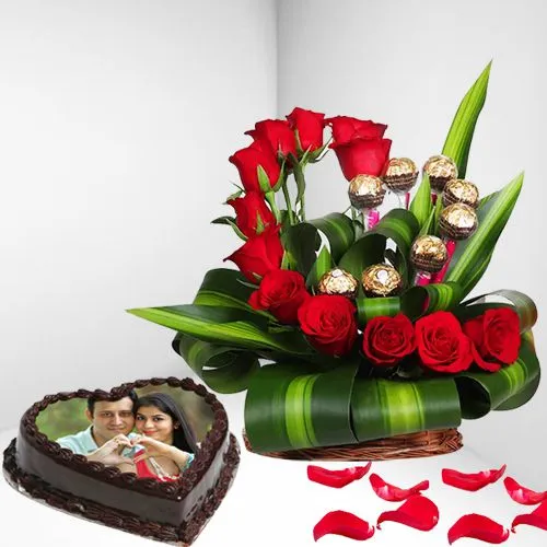 Lovely Combo of Personalized Photo Love Cake N Hearty Flora-Choco Bunch
