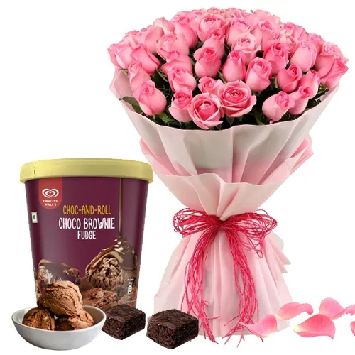 Exciting Love Combo of Rose Bouquet with Kwality Walls Choco Brownie Ice Cream