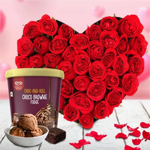 Lovely Red Roses Heart Shape Bouquet with Kwality Walls Choco Brownie Fudge Ice Cream