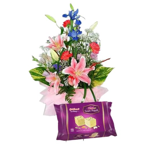 Seasonal flowers bouquet with Soan papri Seasonal flowers bouquet with Soan papri