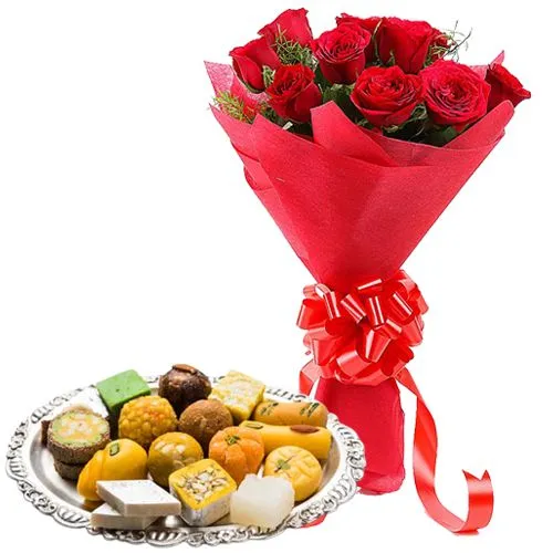 Exotic Crazy in Love Red Roses Bunch and Sweets Exotic Crazy in Love Red Roses Bunch and Sweets
