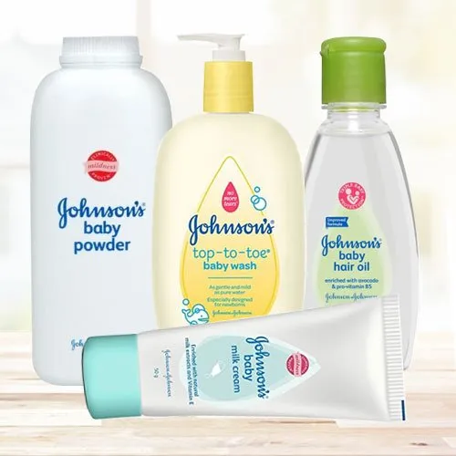 Online Johnsons and Johnsons Bath Hamper for New Born Baby