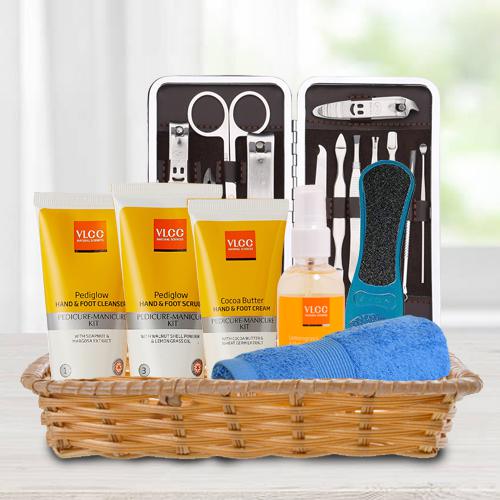 Ideal Present of VLCC Essential Foot Products in Basket Ideal Present of VLCC Essential Foot Products in Basket