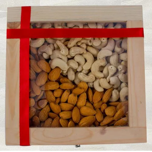 Enjoyable Cashew n Almonds Gift Box
