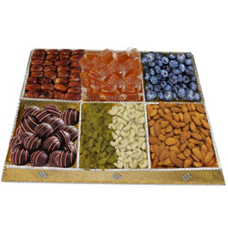 Arrayed Grub Dry Fruit and Chocolate Platter Arrayed Grub Dry Fruit and Chocolate Platter