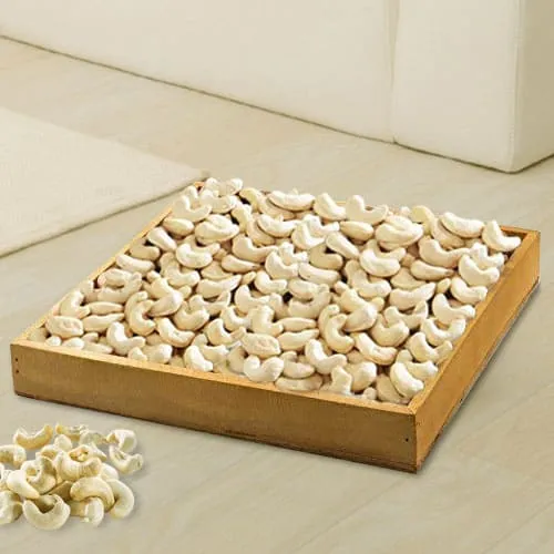 Online Cashews in Wooden Tray