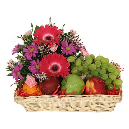 Alleviating fresh Fruit Basket added with stunning Flowers Alleviating fresh Fruit Basket added with stunning Flowers