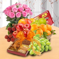Basket of 2 kg Fresh Fruits Basket & Haldiram Soan Papdi and Pink Rose Bouquet for your Mom Basket of 2 kg Fresh Fruits Basket & Haldiram Soan Papdi and Pink Rose Bouquet for your Mom