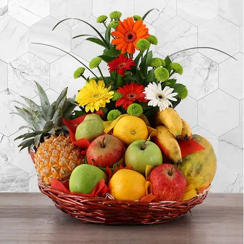 Exquisite Fruits n Flowers Gift Basket