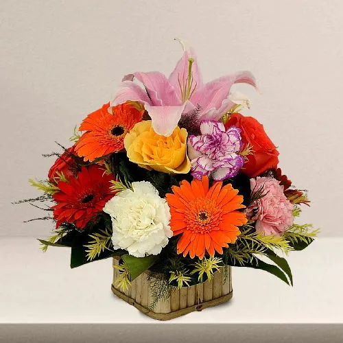 Crystal Curiosity Flower Basket Crystal Curiosity Flower Basket