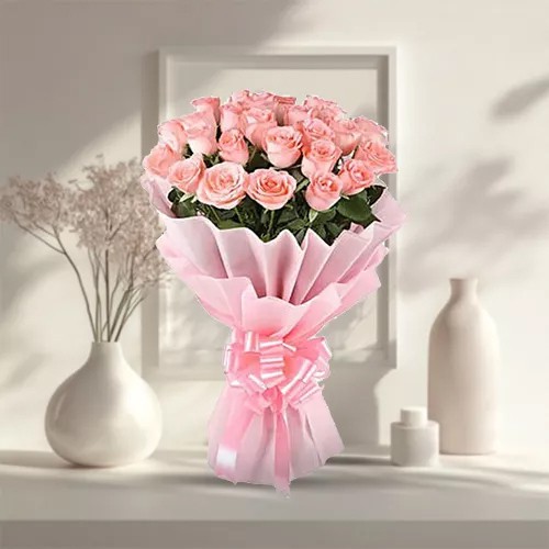 Expressive Heart of Love Bouquet of 30 Peach/Pink Roses Expressive Heart of Love Bouquet of 30 Peach/Pink Roses