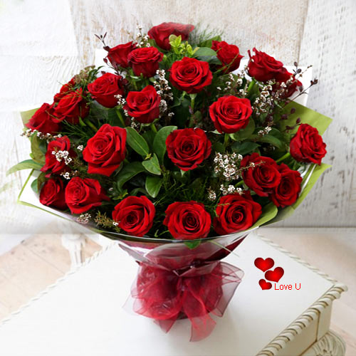 Send Hand Bunch of Dutch Roses for V-Day Send Hand Bunch of Dutch Roses for V-Day