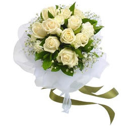Zesty Collection of White Roses Bunch Zesty Collection of White Roses Bunch