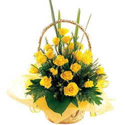 Divine Presentation of Yellow Roses in a Basket Divine Presentation of Yellow Roses in a Basket