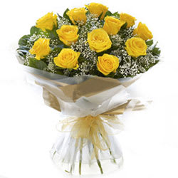 Rich Thanksgiving Yellow Roses Bundle Rich Thanksgiving Yellow Roses Bundle